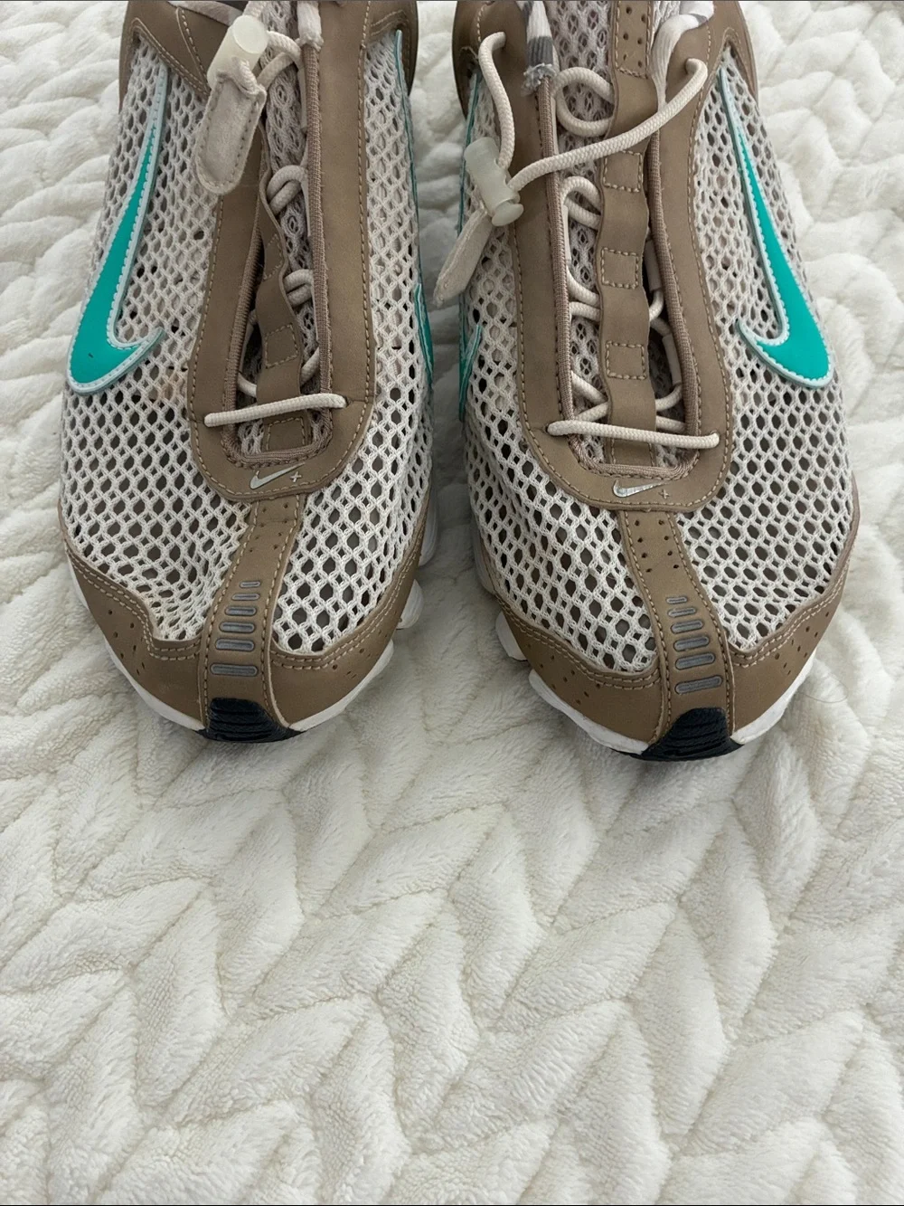 Nike Tan and Teal Camo Slip-On Shoe